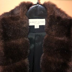 100% Wool Albert Nipon coat